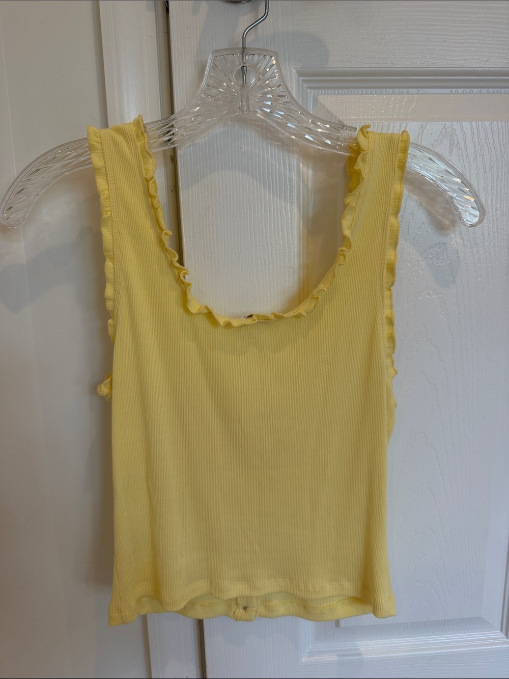 ARITZIA Wilfred Pale Yellow Ruffled Ribbed Button Tank - Picture 2 of 4